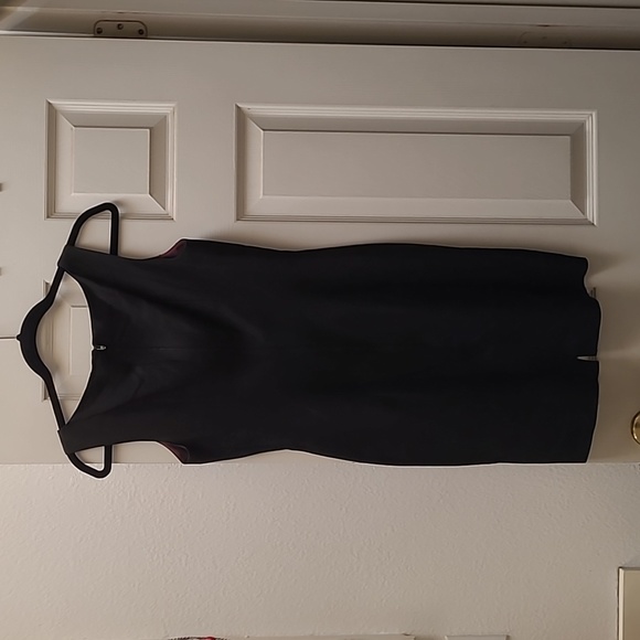 Clubhouse simple black dress - Picture 2 of 2